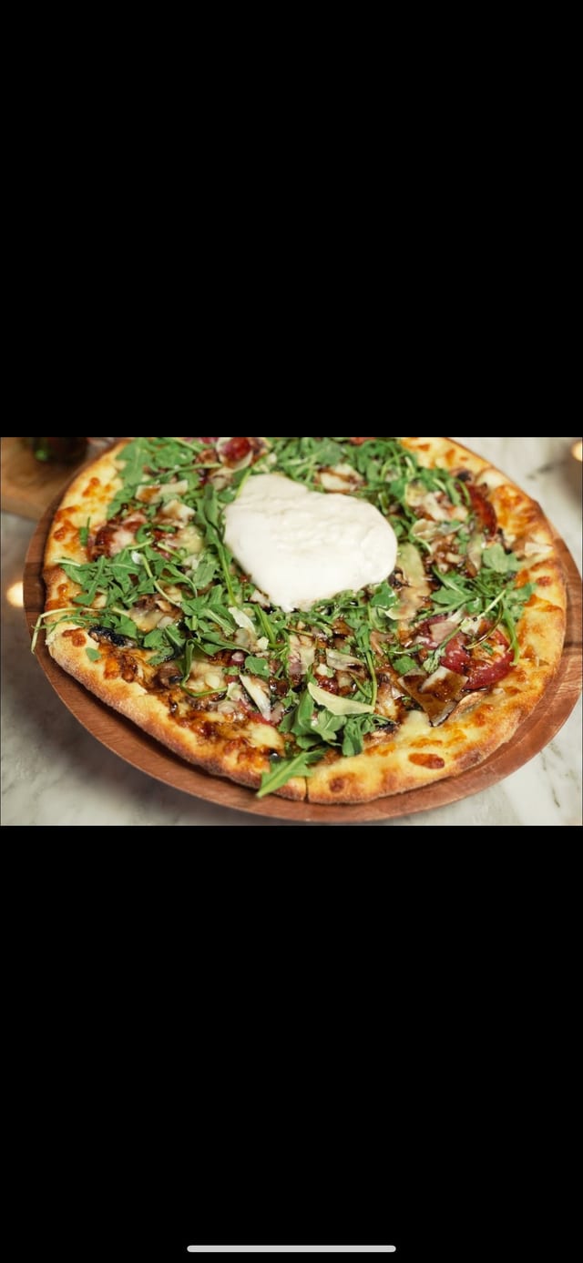 Romana Pizza.