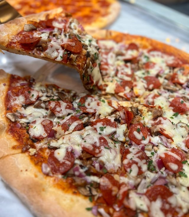 Delizia Della Casa Pizza.